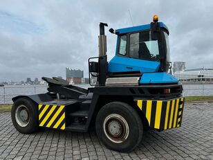 tracteur portuaire Terberg RT382